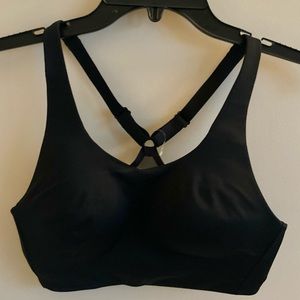 NWOT - Athleta Advance Bra, size 36DD